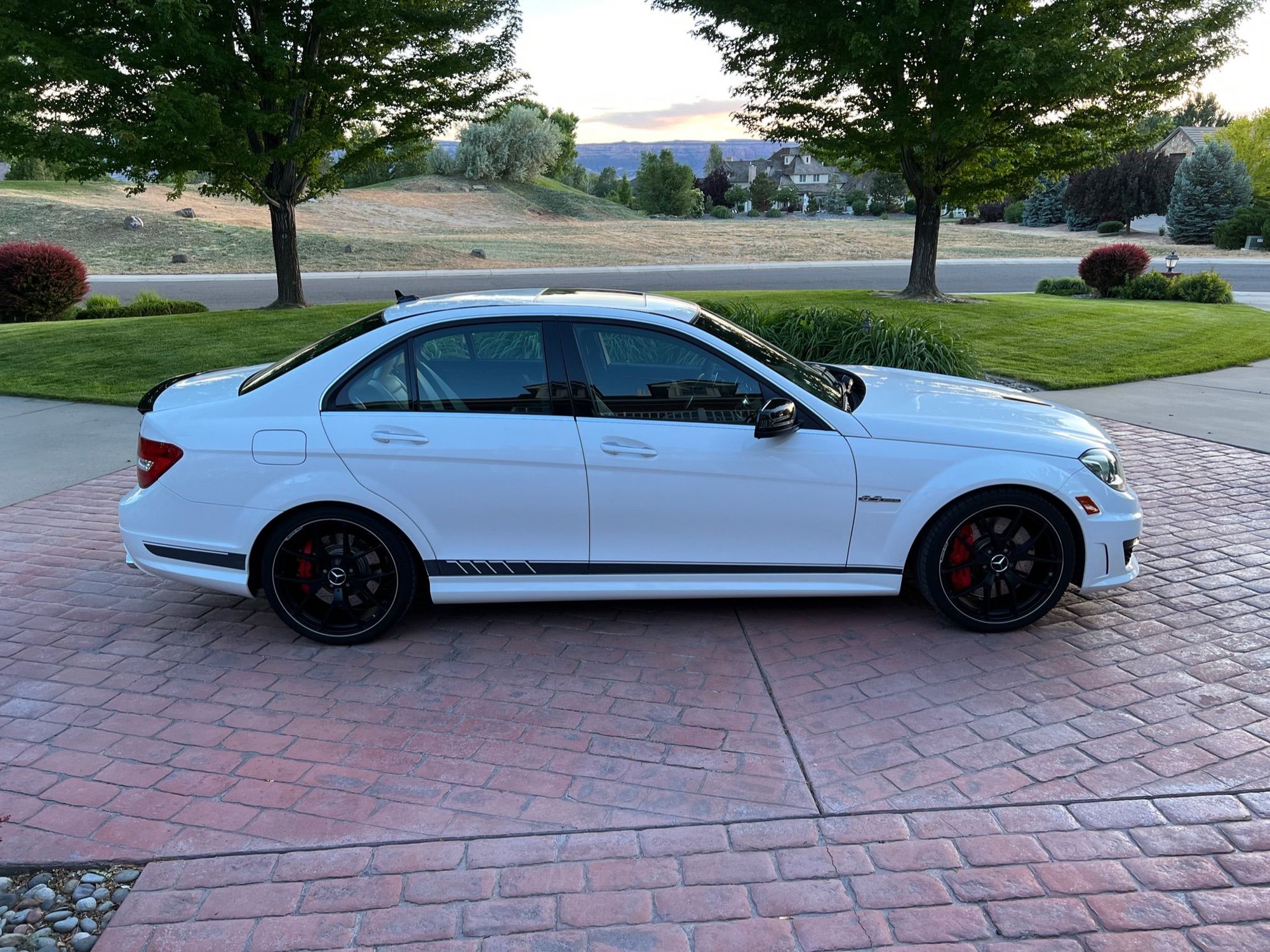 2014 Mercedes-Benz C63 AMG - 2014 Mercedes Benz C63 AMG Edition 507 - Used - VIN WDDGF7HB6EG157659 - 8 cyl - 2WD - Automatic - Sedan - White - Grand Junction, CO 81505, United States