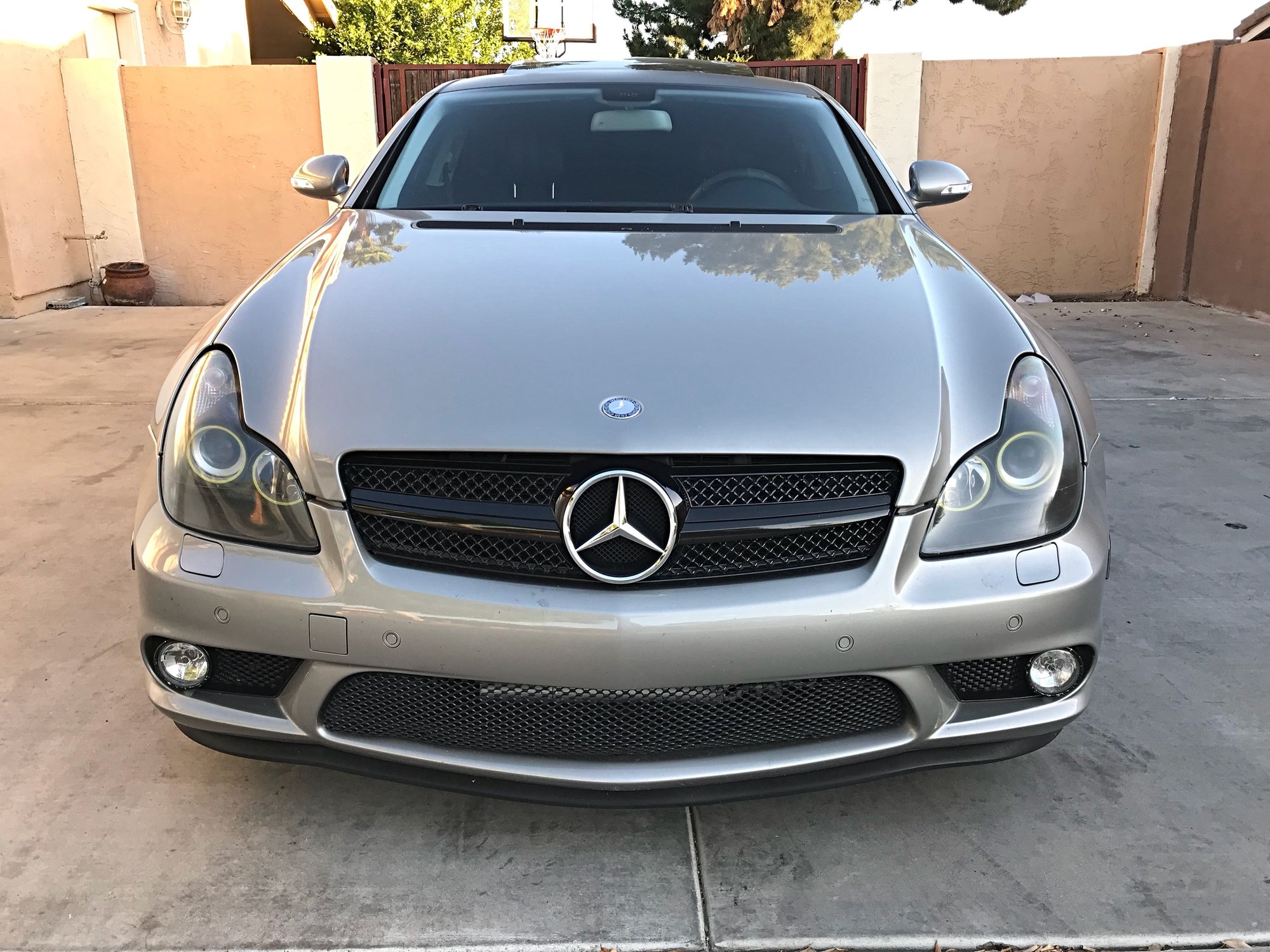 2007 Mercedes-Benz CLS550 - 2007 Mercedes CLS550 AMG Sport Package - Used - VIN WDDDJ72X97A094889 - 104,000 Miles - 8 cyl - 2WD - Automatic - Sedan - Other - Peoria, AZ 85383, United States