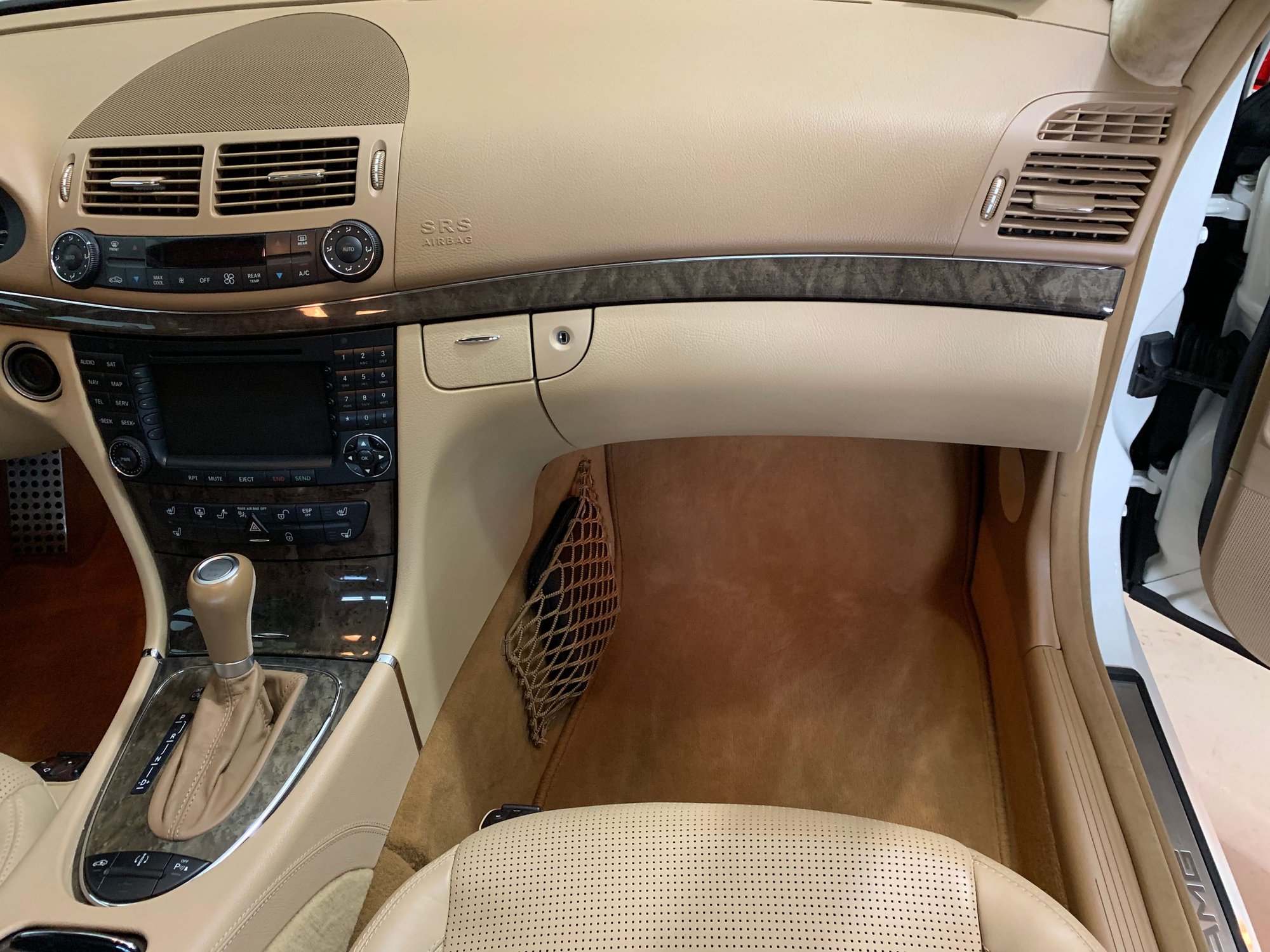 2007 Mercedes-Benz E63 AMG - FS 07 E63 AMG sedan - Used - VIN WDBUF77X67B148792 - 65,000 Miles - 8 cyl - 2WD - Automatic - Sedan - White - Newark, CA 94560, United States