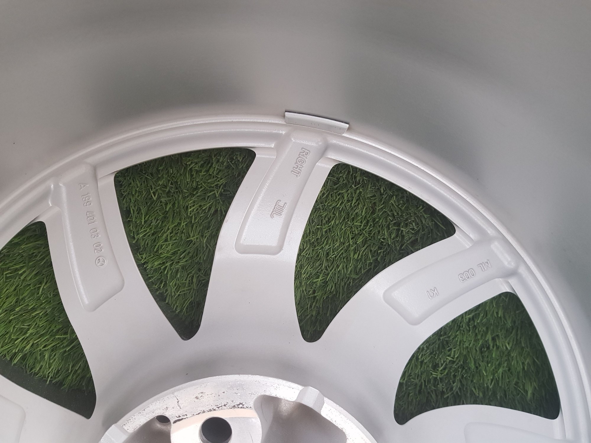 Wheels and Tires/Axles - SLR McLaren wheels for sale (original) - Used - 2005 to 2011 Mercedes-Benz SLR McLaren - Dubai, United Arab Emirates