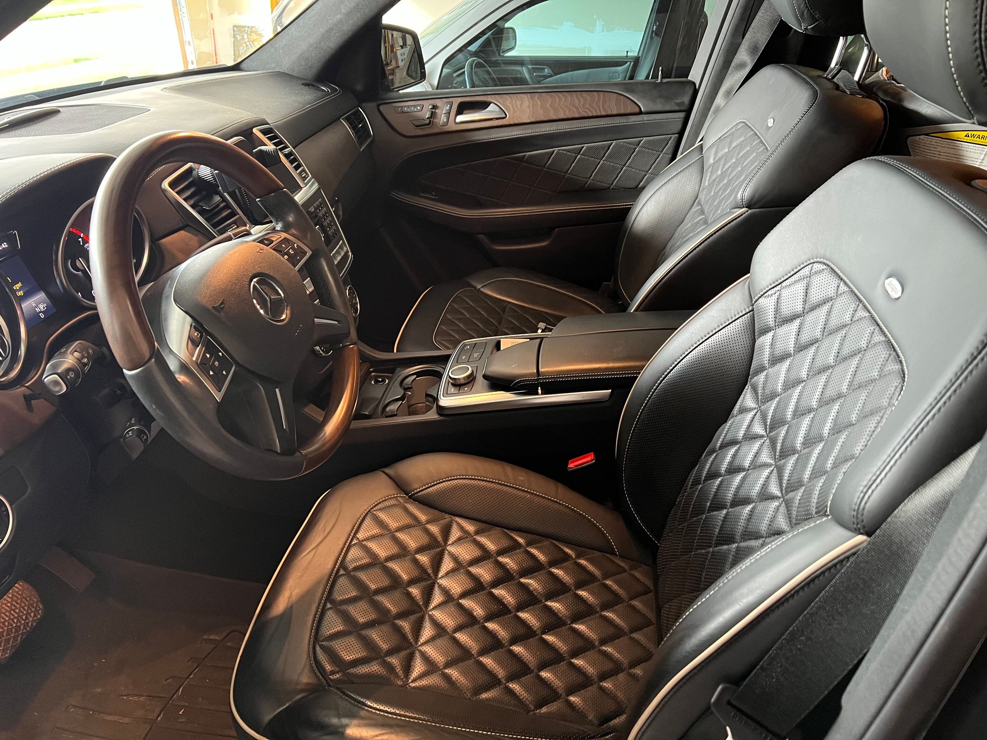 2015 Mercedes-Benz ML350 - Loaded 2015 ML350 4matic - Used - VIN 4JGDA5HB0FA480153 - 41,300 Miles - 6 cyl - AWD - Automatic - SUV - Black - Cranberry Township, PA 16066, United States