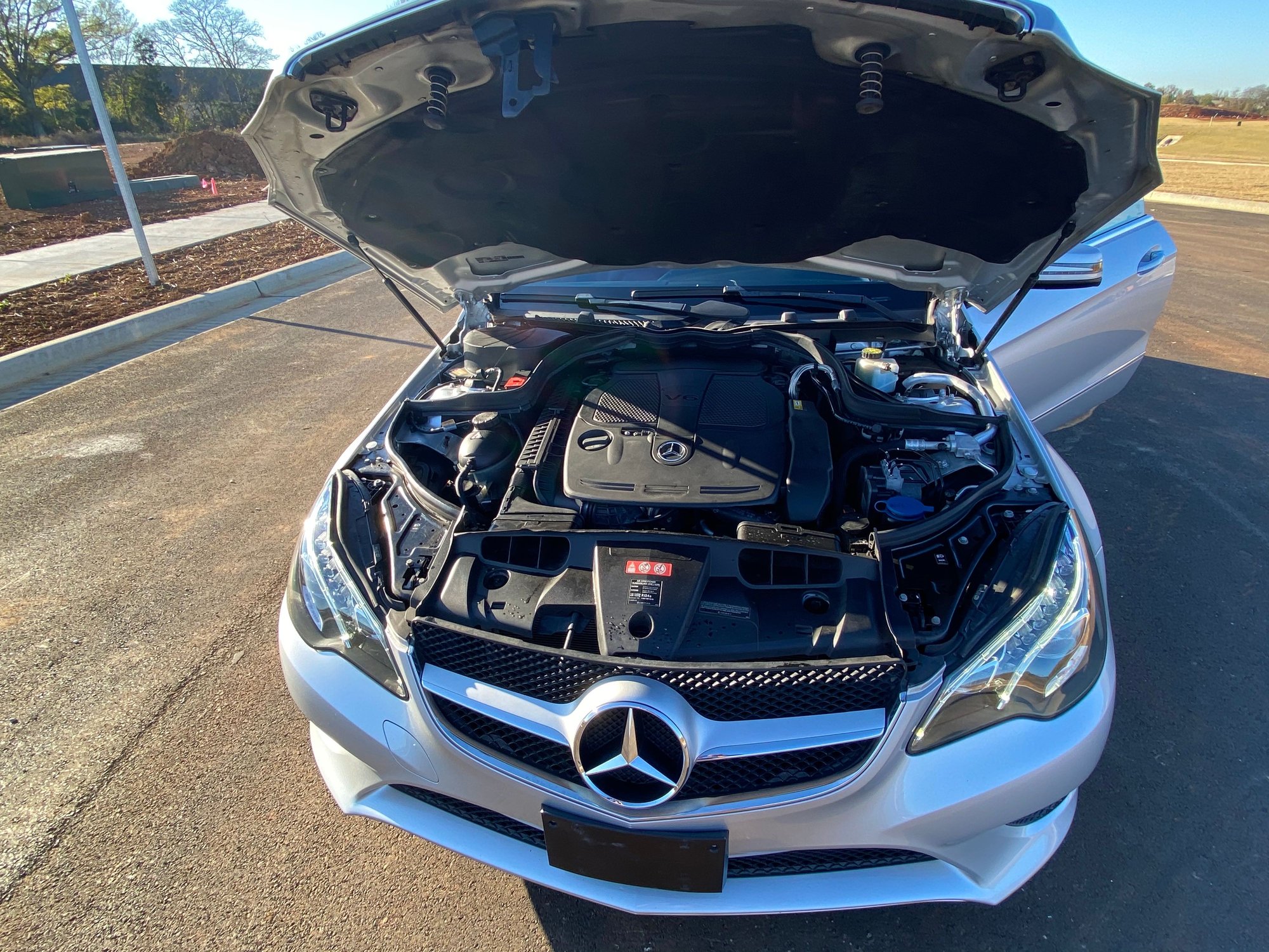 2014 Mercedes-Benz E350 - 2014 Mercedes E350 4Matic Coupe - Used - VIN WDDKJ8JB1EF263922 - 74,890 Miles - 6 cyl - 4WD - Coupe - Silver - Huntsville, AL 35824, United States