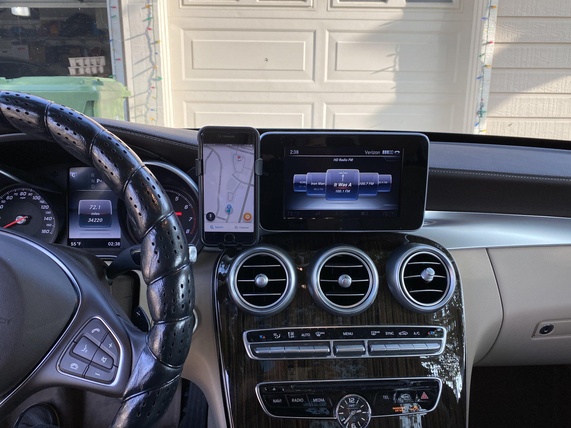 Cell phone mount car dashboard fits Mercedes C-Class W205 GLC X253