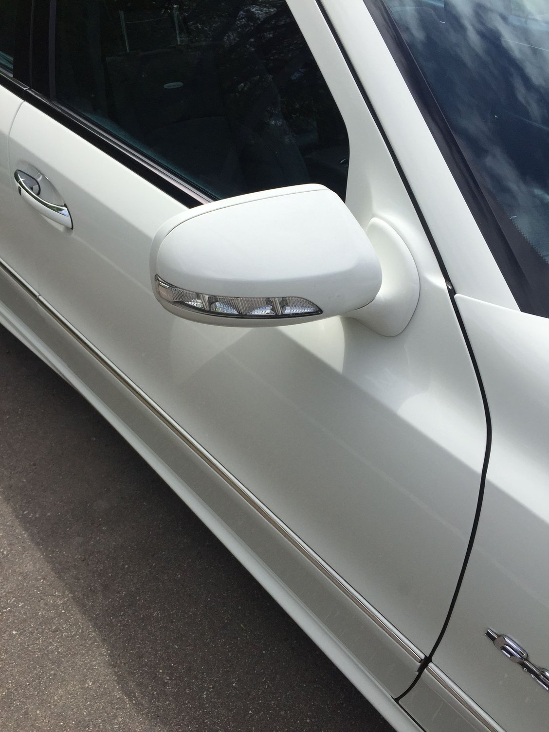 2008 Mercedes-Benz E63 AMG - 2008 Mercedes Benz E63 AMG - Used - VIN WDBUF77X38B226981 - 79,216 Miles - 8 cyl - 2WD - Automatic - Sedan - White - Minnetonka, MN 55345, United States