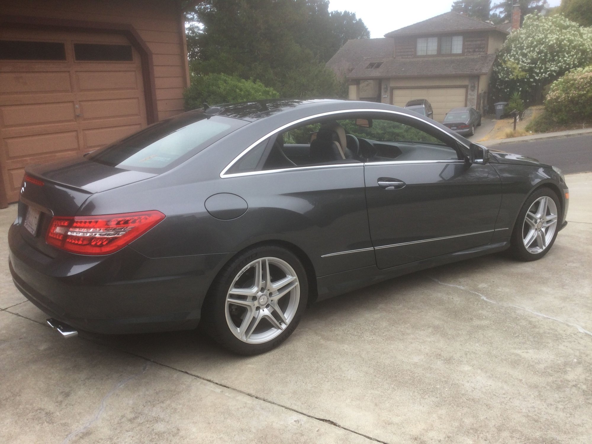 2011 Mercedes-Benz E550 - 2011 E550 Coupe - Designo - Used - VIN WDDKJ7CB2BF081147 - 8 cyl - 2WD - Automatic - Coupe - Other - Dublin, CA 94568, United States