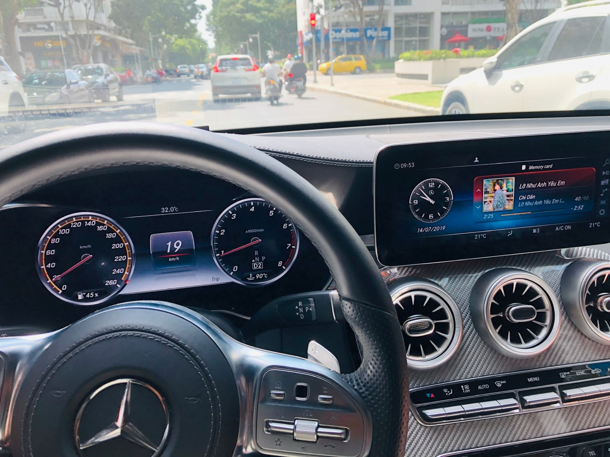 Took more work than I expected, but managed to do the carplay retrofit on  my W204 and it's pretty sweet! : r/mercedes_benz