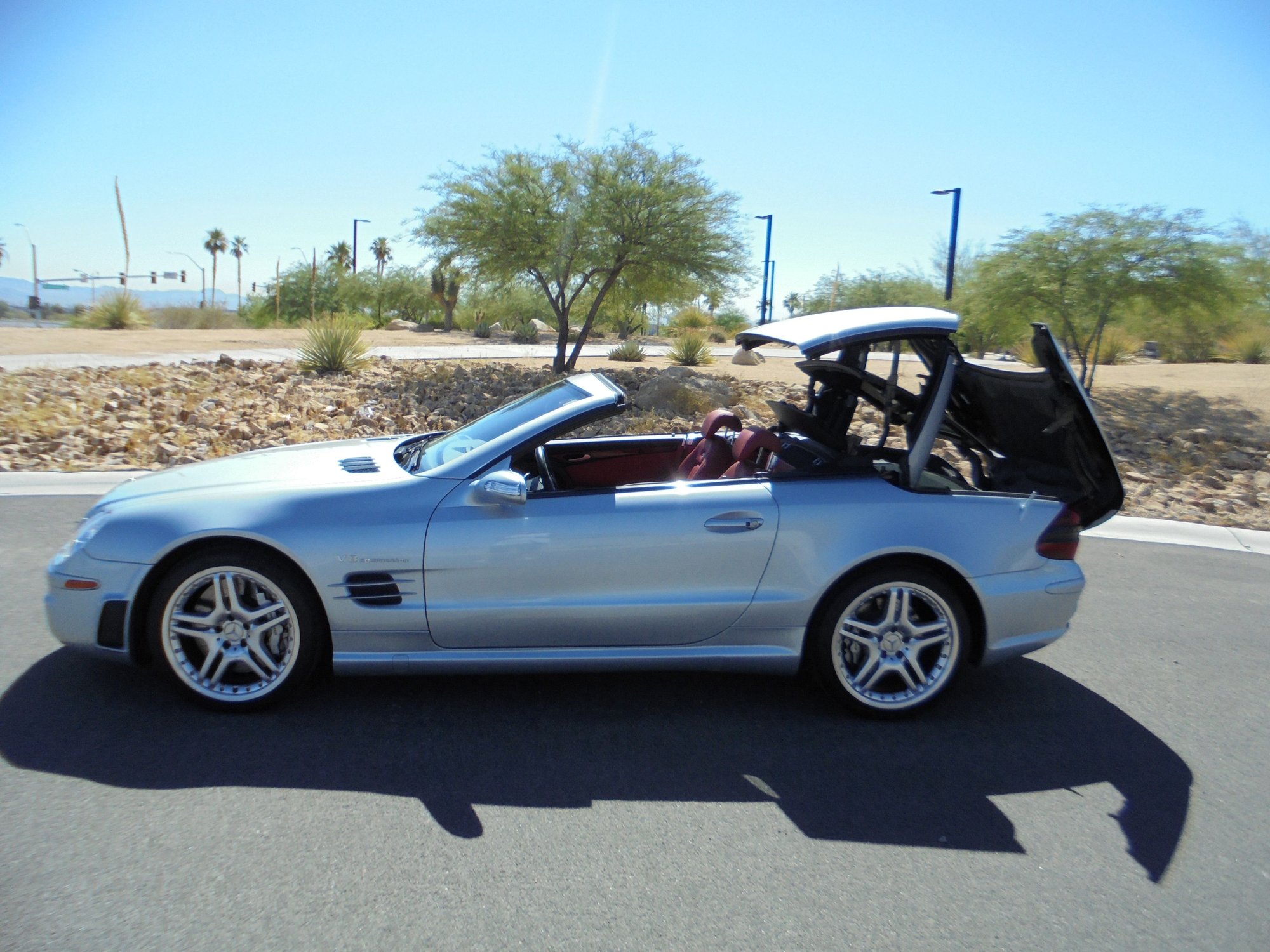 2006 Mercedes-Benz SL55 AMG - 2006 SL55 P030 31k Miles - New - VIN WDBSK74F46F115232 - 32,000 Miles - 8 cyl - 2WD - Convertible - Silver - Las Vegas, NV 89149, United States