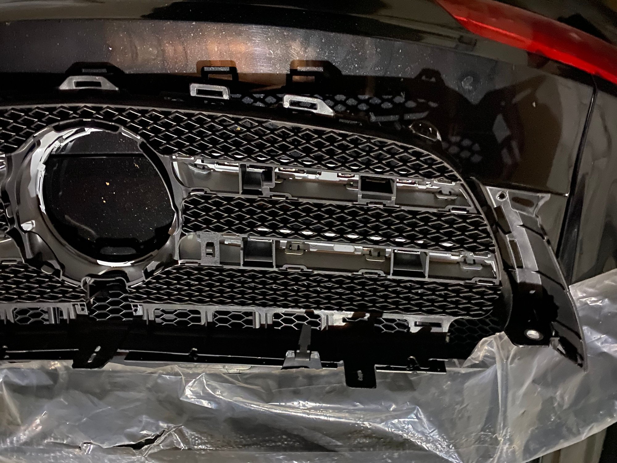 Exterior Body Parts - Mercedes benz E300 front grill W/ Cam hole - Used - 2017 to 2019 Mercedes-Benz E300 - Flushing, NY NY, United States