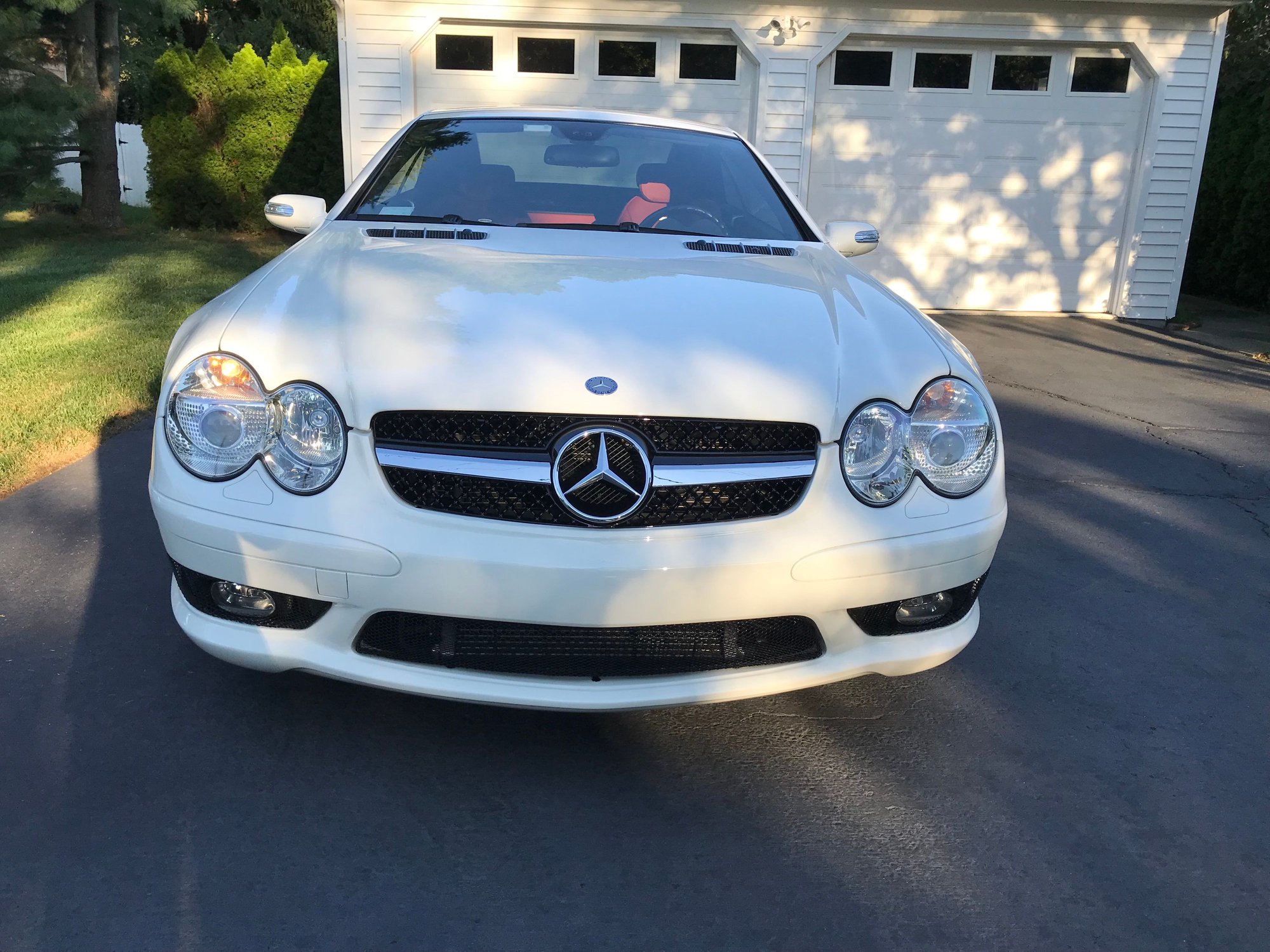 2005 Mercedes-Benz SL55 AMG - 2005 Mercedes-Benz SL55 AMG -24,000 miles -Like New - Obsessively Maintained -$43,000 - Used - VIN WDBSK74F55F094714 - 8 cyl - 2WD - Automatic - Convertible - White - Fairfield, CT 06824, United States