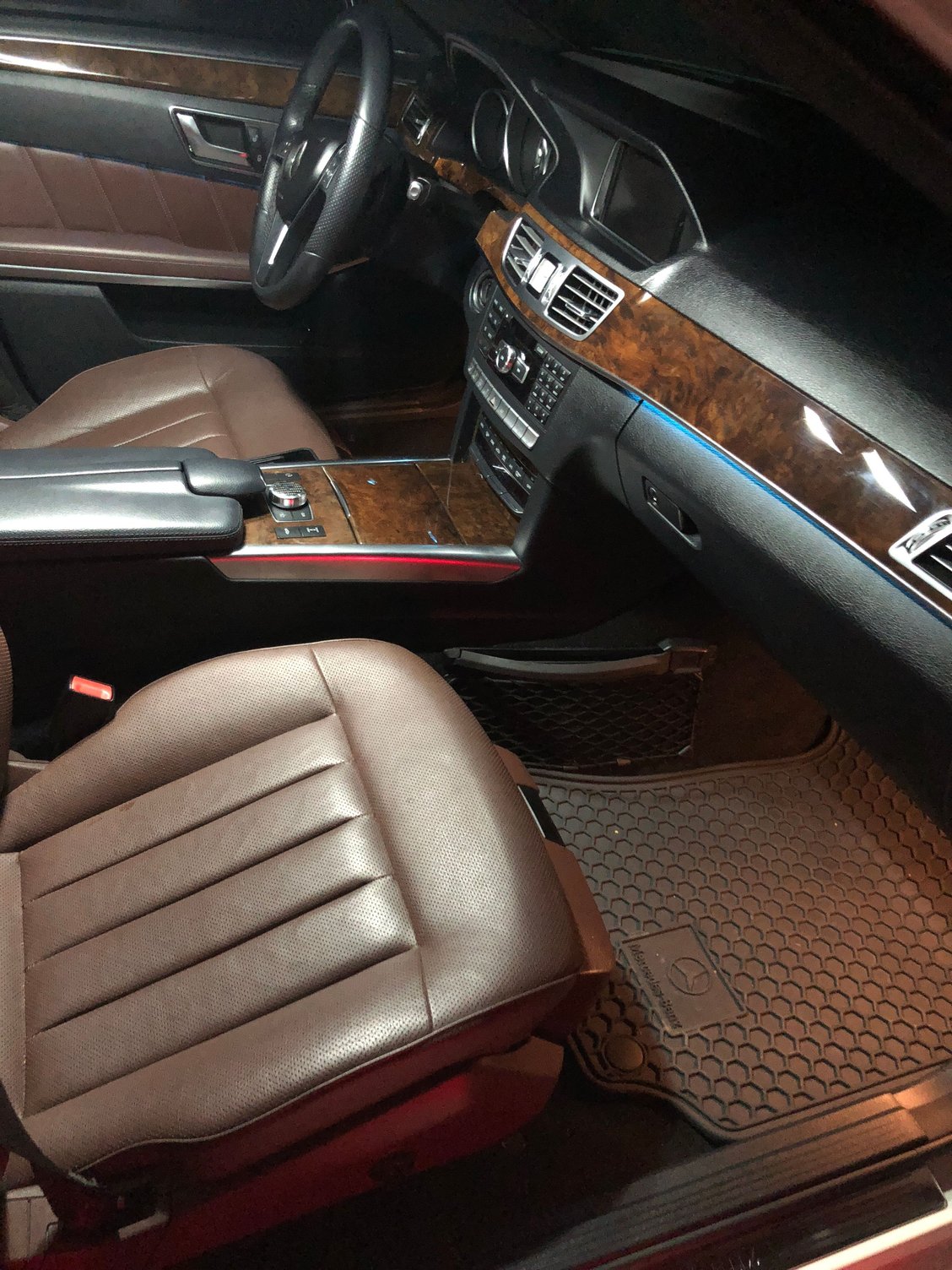 2014 Mercedes-Benz E550 - FAST! E550 4Matic. Loaded. Brown Interior. Super clean. - Used - VIN Wddhf9bb7ea934913 - 65,000 Miles - 8 cyl - AWD - Automatic - Sedan - White - Dallas, TX 75001, United States