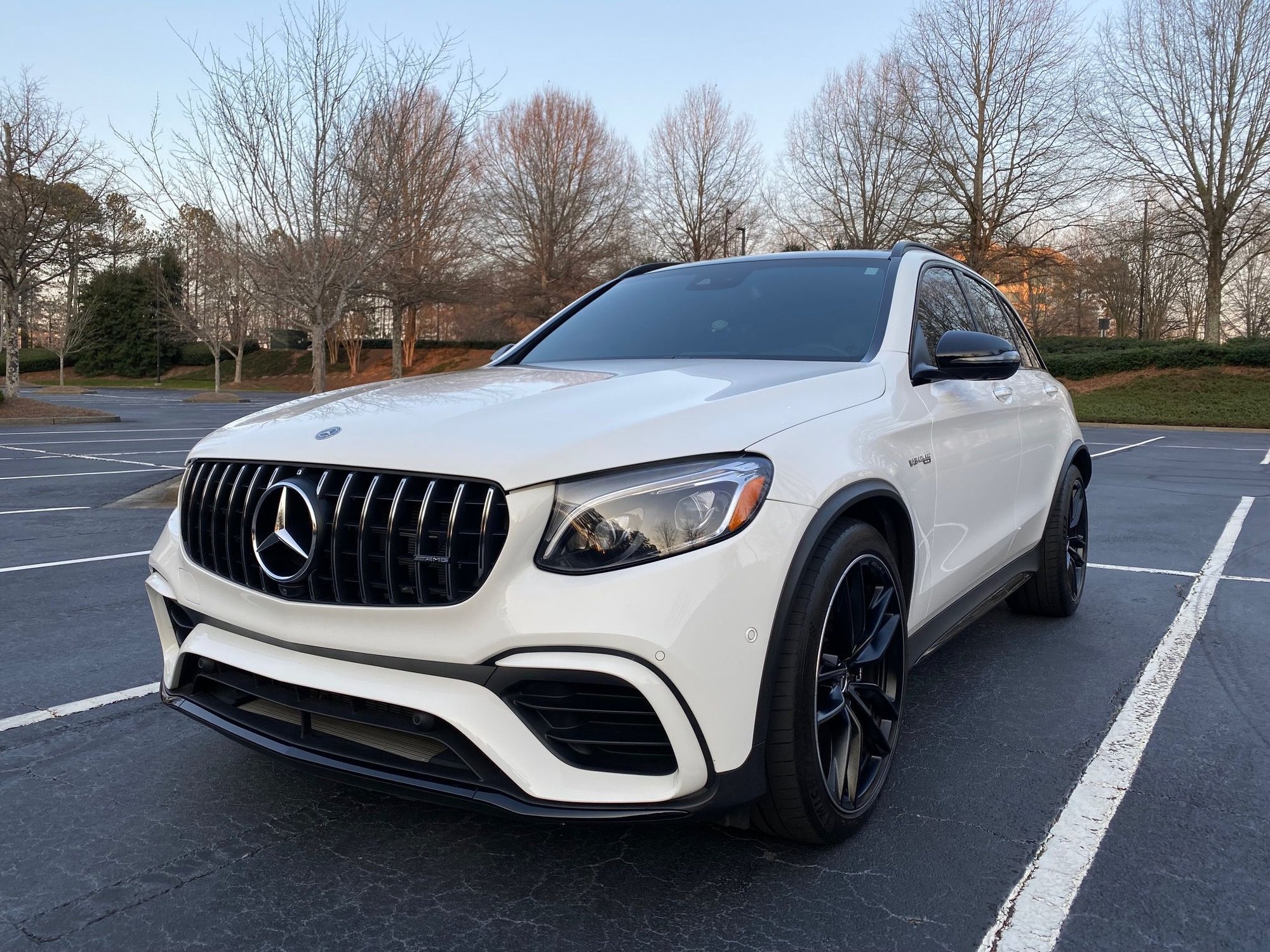 2019 Mercedes-Benz GLC63 AMG - 2019 Mercedes GLC 63 AMG - Used - VIN WDC0G8JB2KF490848 - 9,500 Miles - 8 cyl - AWD - Automatic - SUV - White - Alpharetta, GA 30009, United States