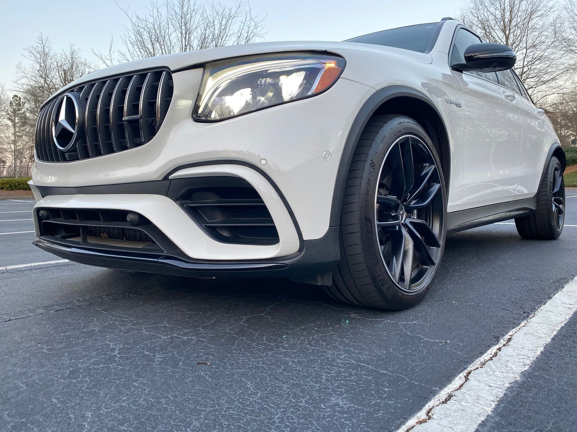 2019 Mercedes-Benz GLC63 AMG - 2019 Mercedes GLC 63 AMG - Used - VIN WDC0G8JB2KF490848 - 9,500 Miles - 8 cyl - AWD - Automatic - SUV - White - Alpharetta, GA 30009, United States