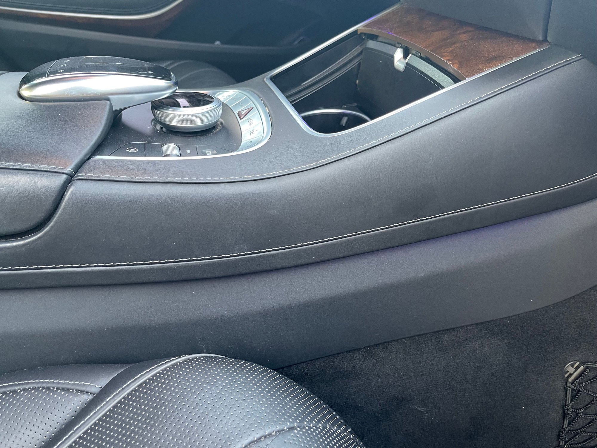 2015 Mercedes-Benz S550 - 2015 S550 4MATIC - Used - VIN WDDUG8FB2FA188842 - 77,000 Miles - 8 cyl - AWD - Automatic - Sedan - Black - Chicago, IL 60645, United States