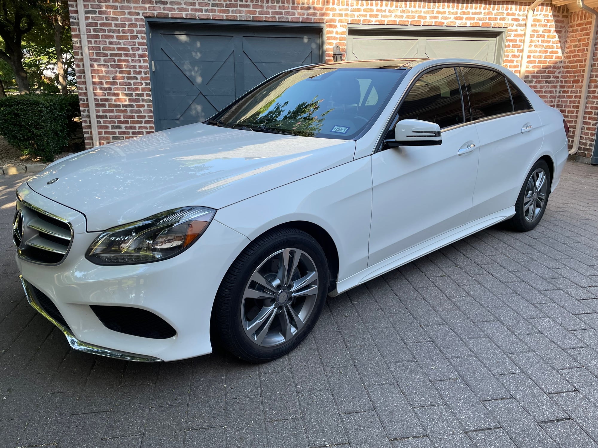 2014 Mercedes-Benz E250 - 2014 Mercedes-Benz E250 Bluetec - Extremely Clean, Well Serviced - Used - VIN WDDHF0EB7EA853496 - 129,500 Miles - 4 cyl - 2WD - Automatic - Sedan - White - Dallas, TX 75230, United States