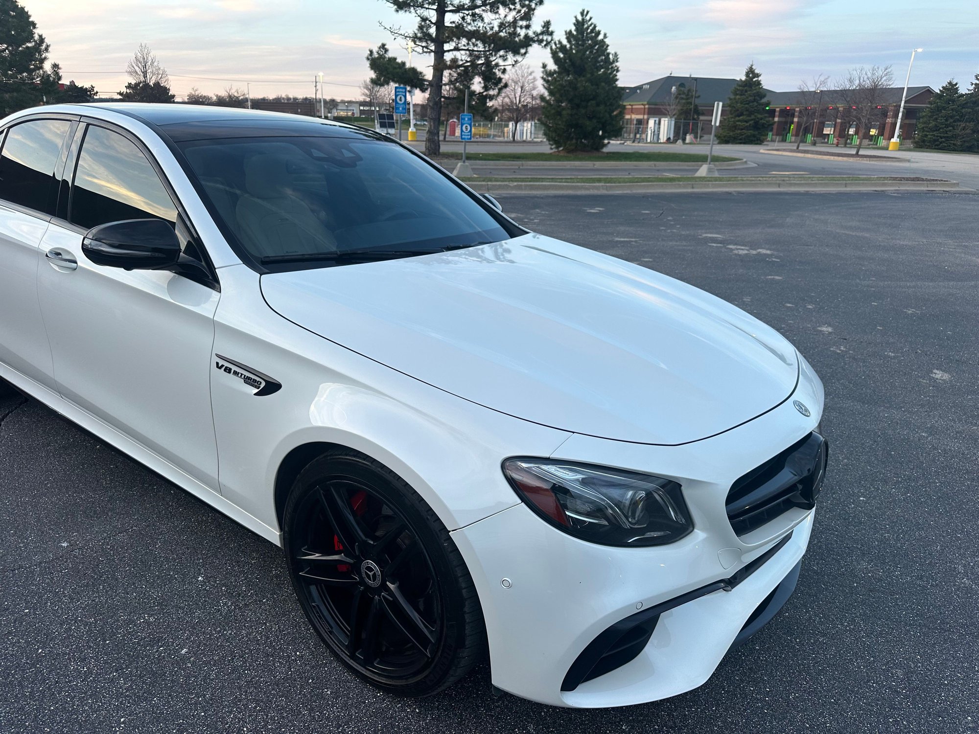 2020 Mercedes-Benz E63 AMG S - 2020 Mercedes Benz E63 AMG-S - Used - VIN WDDZF8KB0LA714962 - 64,000 Miles - 8 cyl - AWD - Automatic - Sedan - White - Rochester Hills, MI 48307, United States