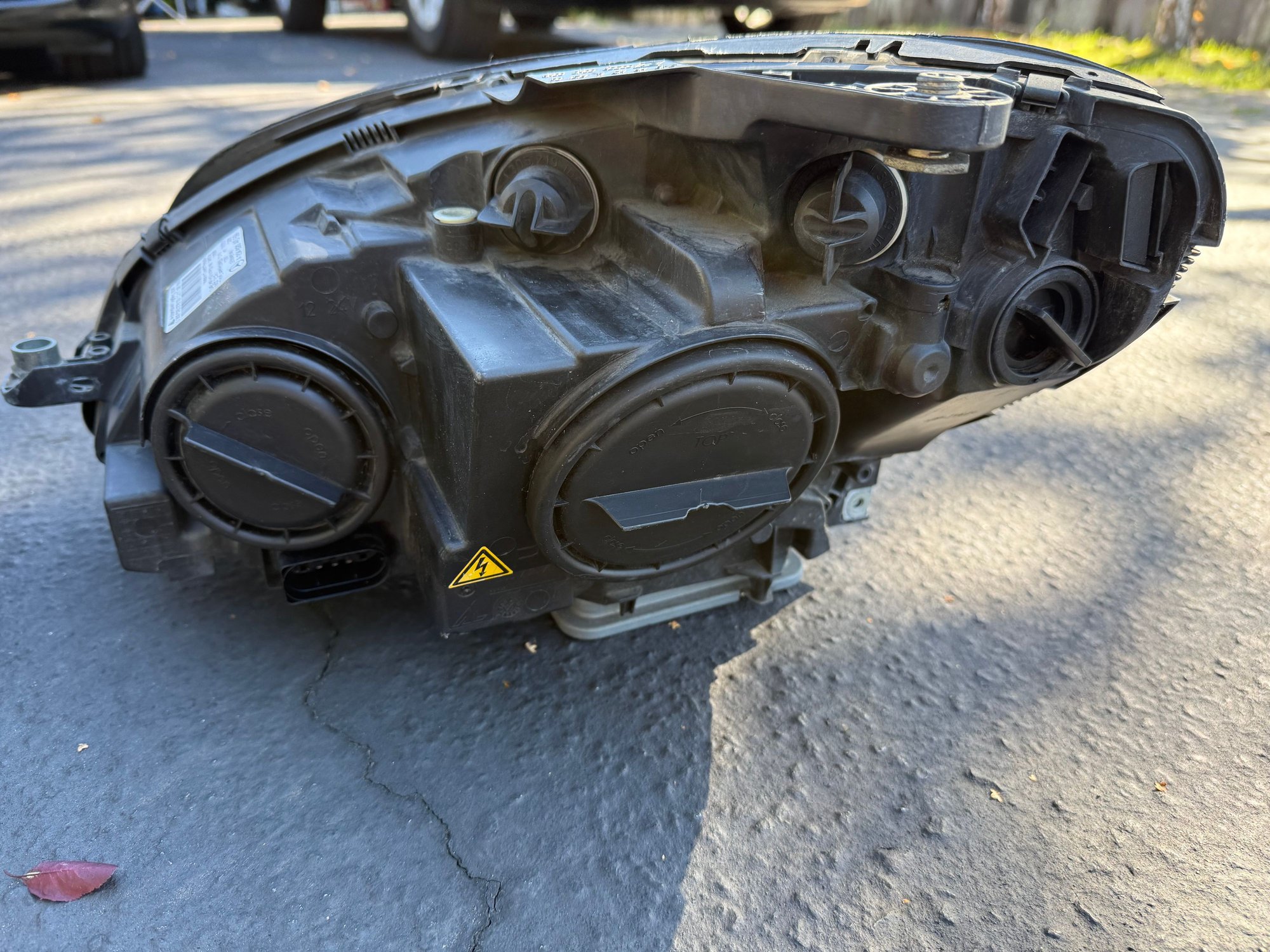 Lights - W204 C63 Headlight Set - Used - 2008 to 2011 Mercedes-Benz C63 AMG - Aptos, CA 95003, United States