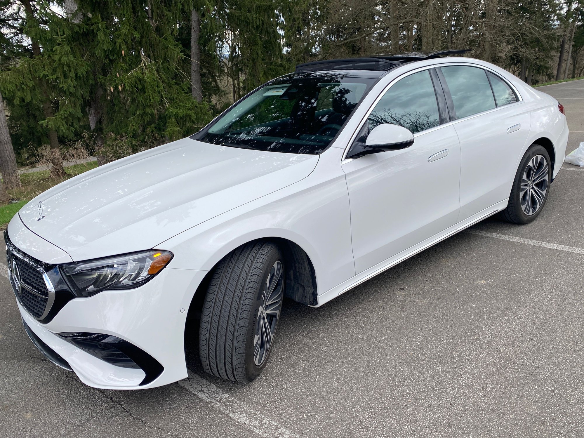 2024 Mercedes-Benz E-Class - 2024 E350 4Matic - Used - VIN W1KLF4HB1RA022854 - 2,250 Miles - 4 cyl - AWD - Automatic - Sedan - White - Wheeling, WV 26003, United States