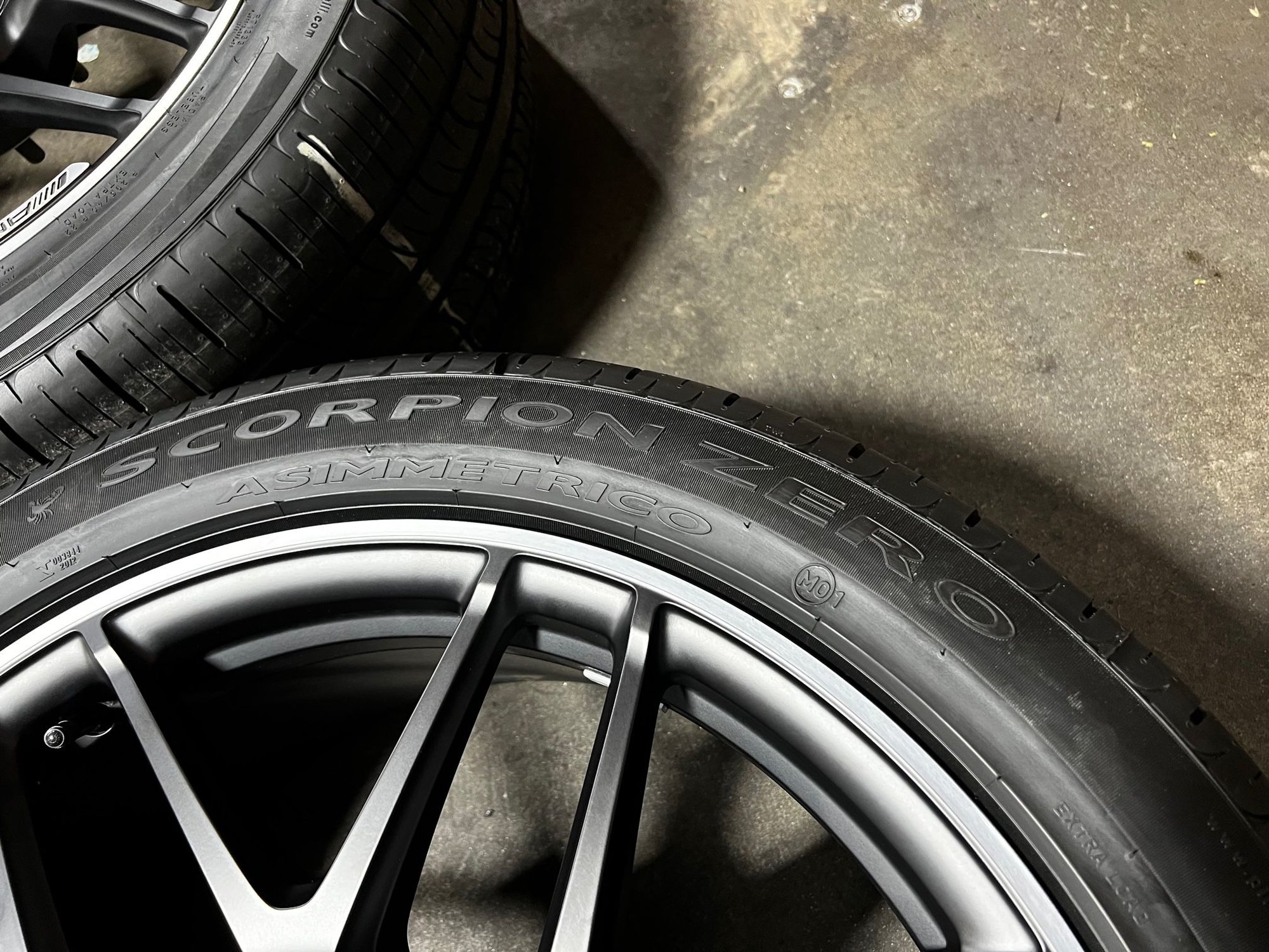 Wheels and Tires/Axles - Mercedes AMG G63 22” 22x10 Set of 4 Wheels/Tires OEM - Used - 2018 to 2023 Mercedes-Benz G63 AMG - Seattle, WA 98168, United States