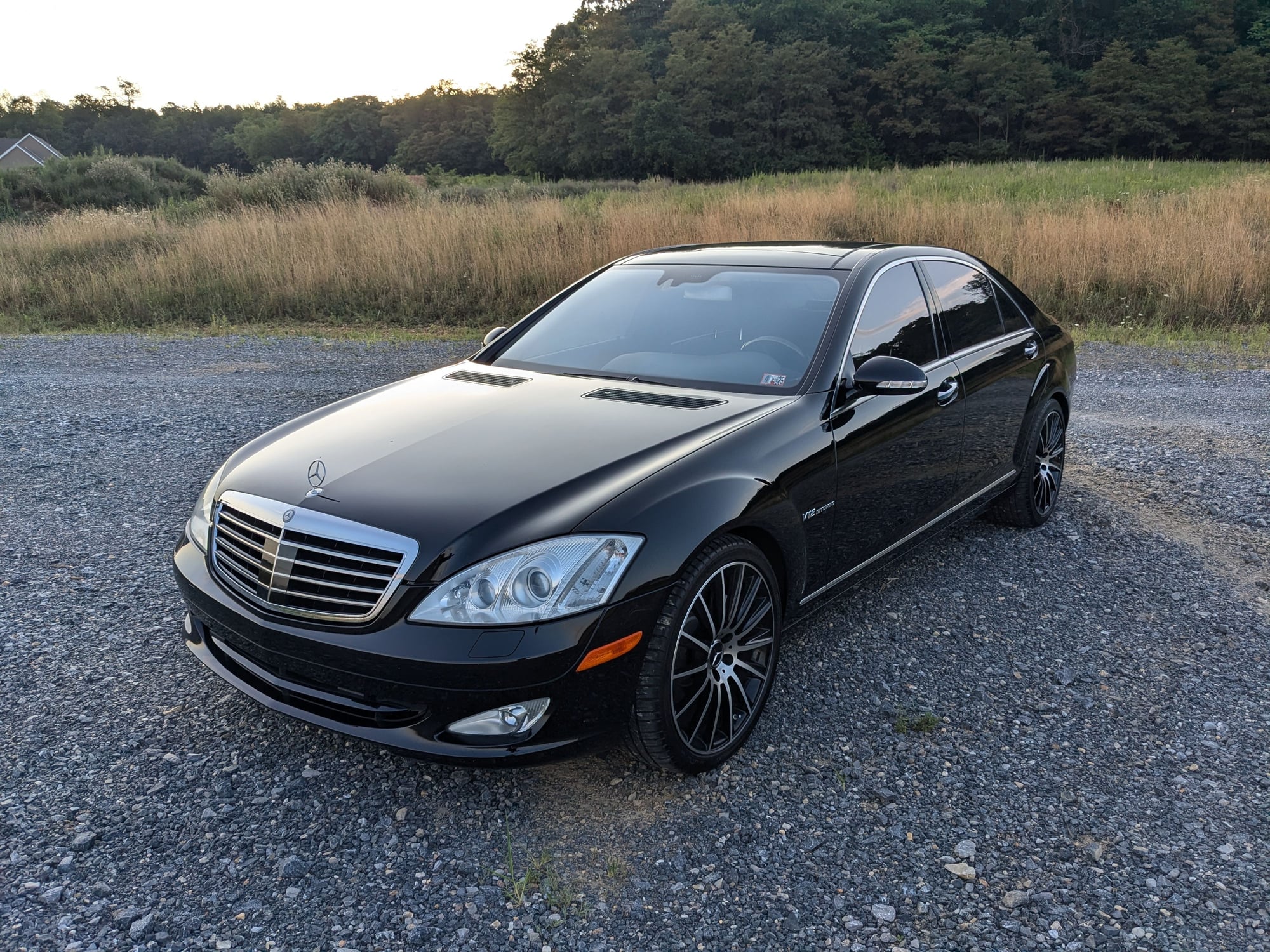 2007 Mercedes-Benz S600 - 2007 Mercedes-Benz s600 Bring a Trailer no reserve auction - Used - VIN WDDNG76X47A074546 - 77,300 Miles - 12 cyl - 2WD - Automatic - Sedan - Black - Fayetteville, PA 17222, United States