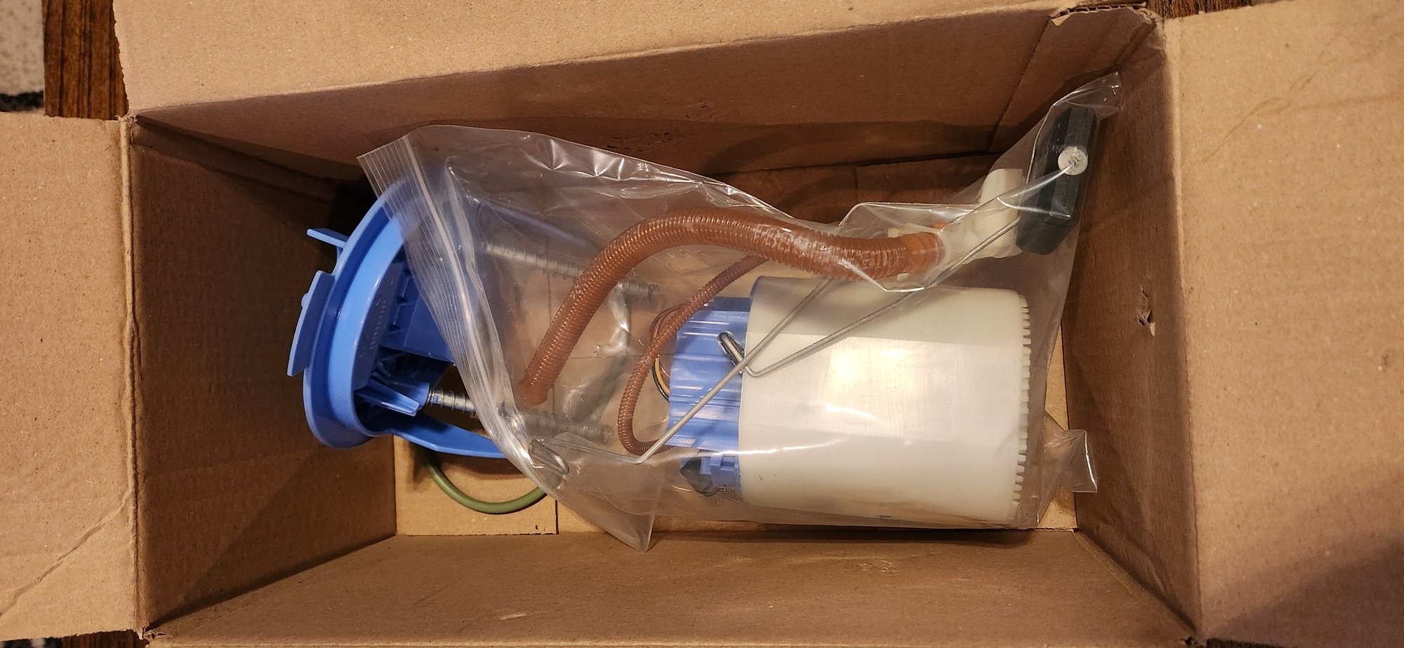 Engine - Intake/Fuel - C63 fuel pump - Used - 2012 Mercedes-Benz C63 AMG - Jasper, GA 30143, United States