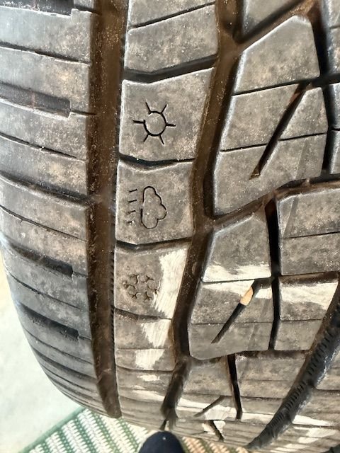 Wheels and Tires/Axles - MB OEM wheels 18" with excellent tires, TPMS - Used - 2017 to 2018 Mercedes-Benz E400 - Ann Arbor, MI 48104, United States