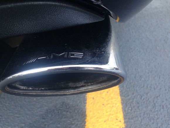 same mark on the right side tip