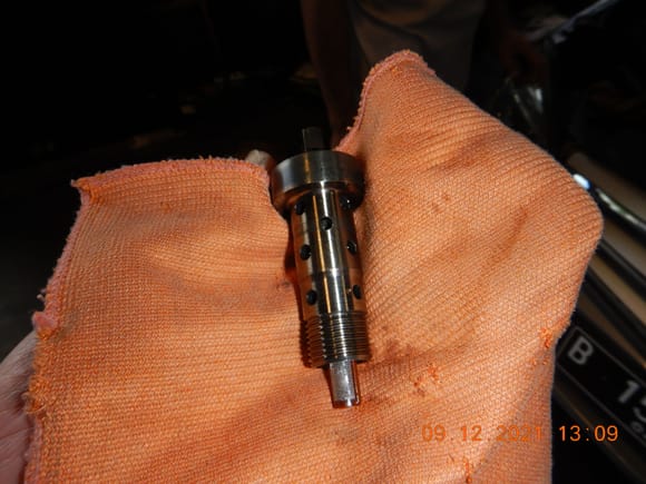 Oilc Control valve - used