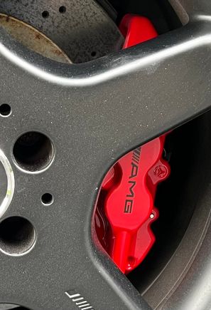 Also had WheelsOnSite paint the calipers red w/black AMG logo using hi temp bonding.