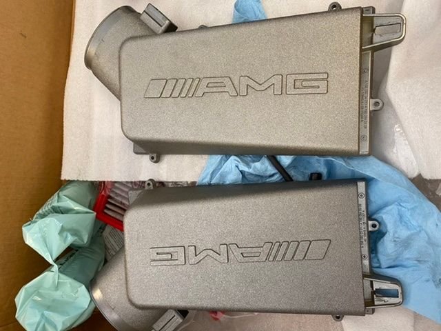 Engine - Intake/Fuel - M156 ROW Lids only - Used - 2007 to 2014 Mercedes-Benz All Models - Napa, CA 94559, United States