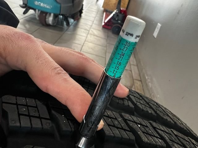 Wheels and Tires/Axles - 3 Pirelli Scorpion Winter Tires 21" - Used - 0  All Models - Huntington, NY 11743, United States