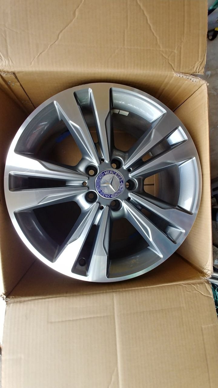 Wheels and Tires/Axles - Set of 4 Mercedes Benz OEM 18 x 8.5 rims wheels, 5 x 112, great condition - Used - Miami, FL 33175, United States