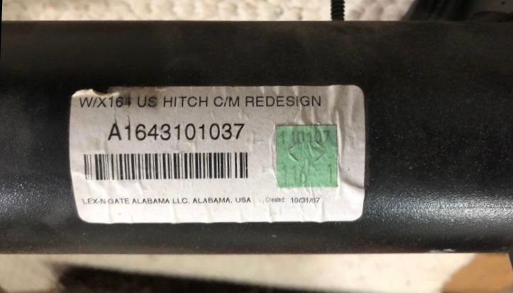 Exterior Body Parts - W164 factory trailer hitch, $100 - Used - 2006 to 2022 Mercedes-Benz ML350 - Framingham, MA 01701, United States