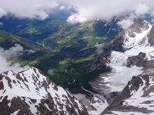 went to a big MX-5 meet in Austria (yep, somewhere down there, there are 120+ MX-5s)