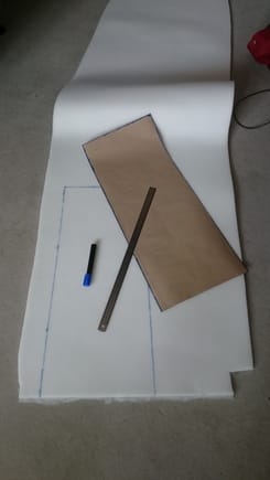 making templates for the center section foam backing (10 mm instead of stock 5 mm for added "comfort")