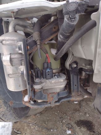 Found one! Volvo S40 PS pump. Cost me like 15 whole bucks