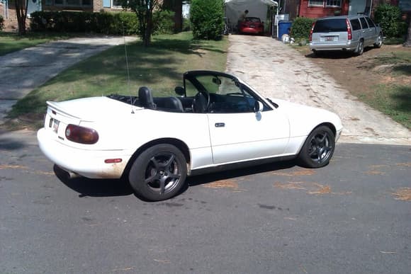 finally bumped the daisies, bought some 5spokes from &quot;Aredmiata&quot; and painted the duck bill white to match :D