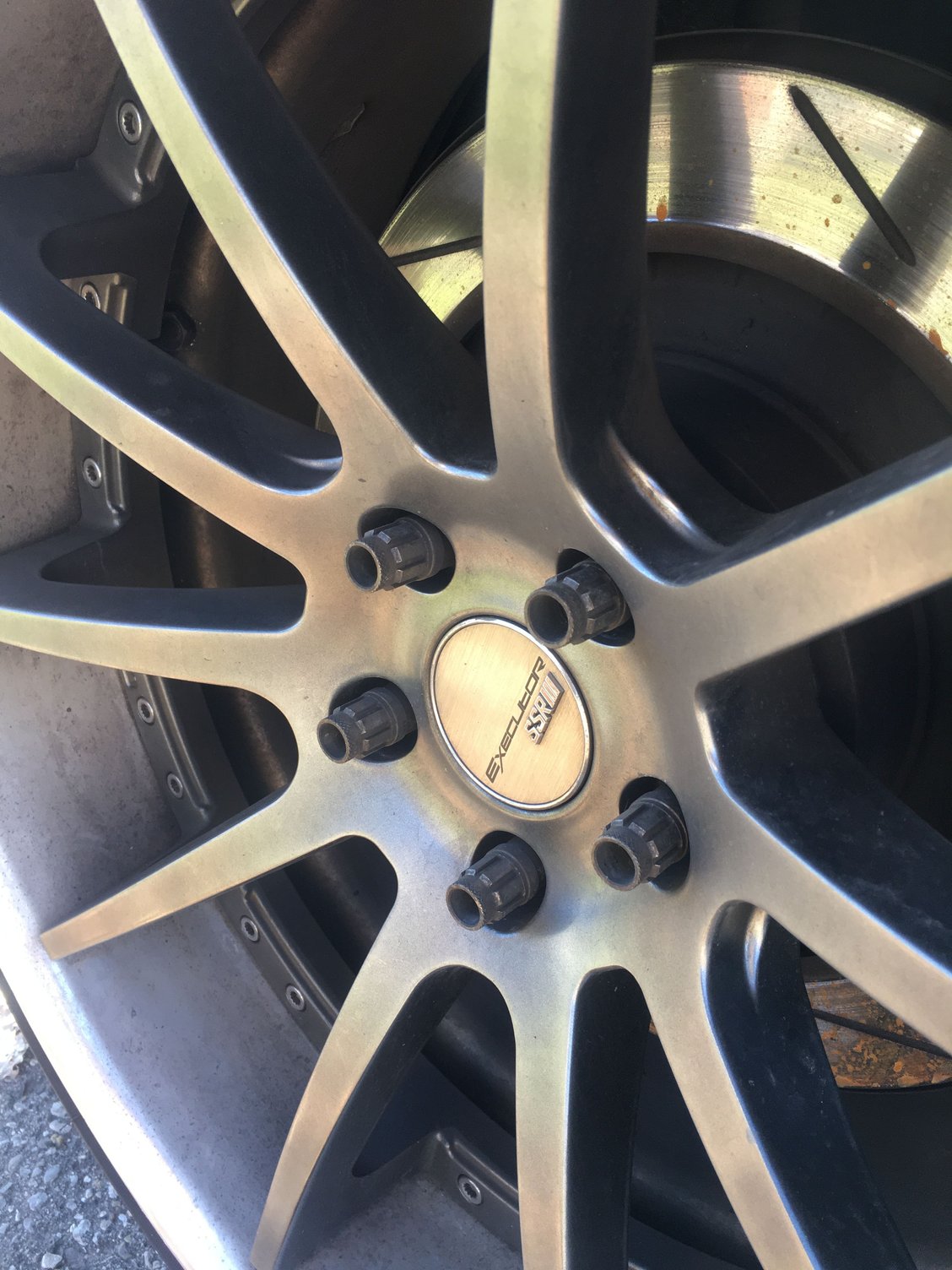 How to take off theses aftermarket lug nuts MyG37
