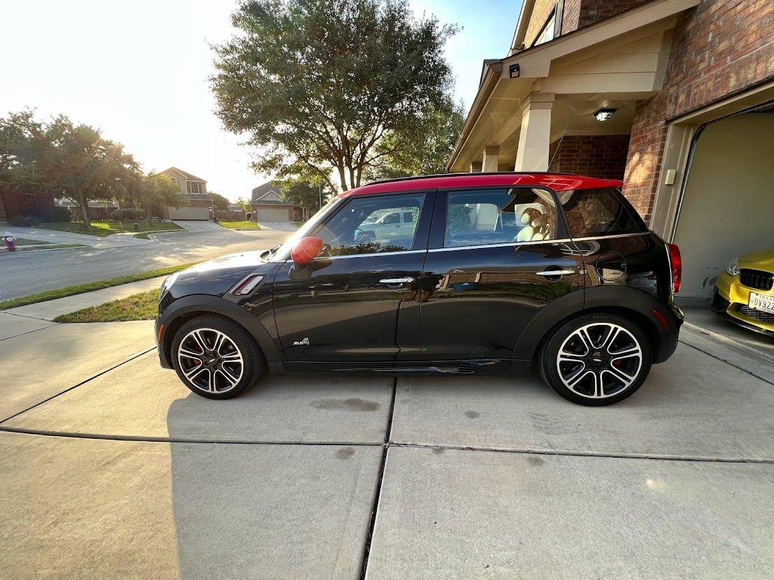 2014 Mini R60: Countryman - 2014 R60 Countryman JCW Clean, Low Miles MANUAL!! - Used - VIN WMWXD1C52EWM28962 - 50,200 Miles - 4 cyl - AWD - Manual - SUV - Black - Schertz, TX 78154, United States