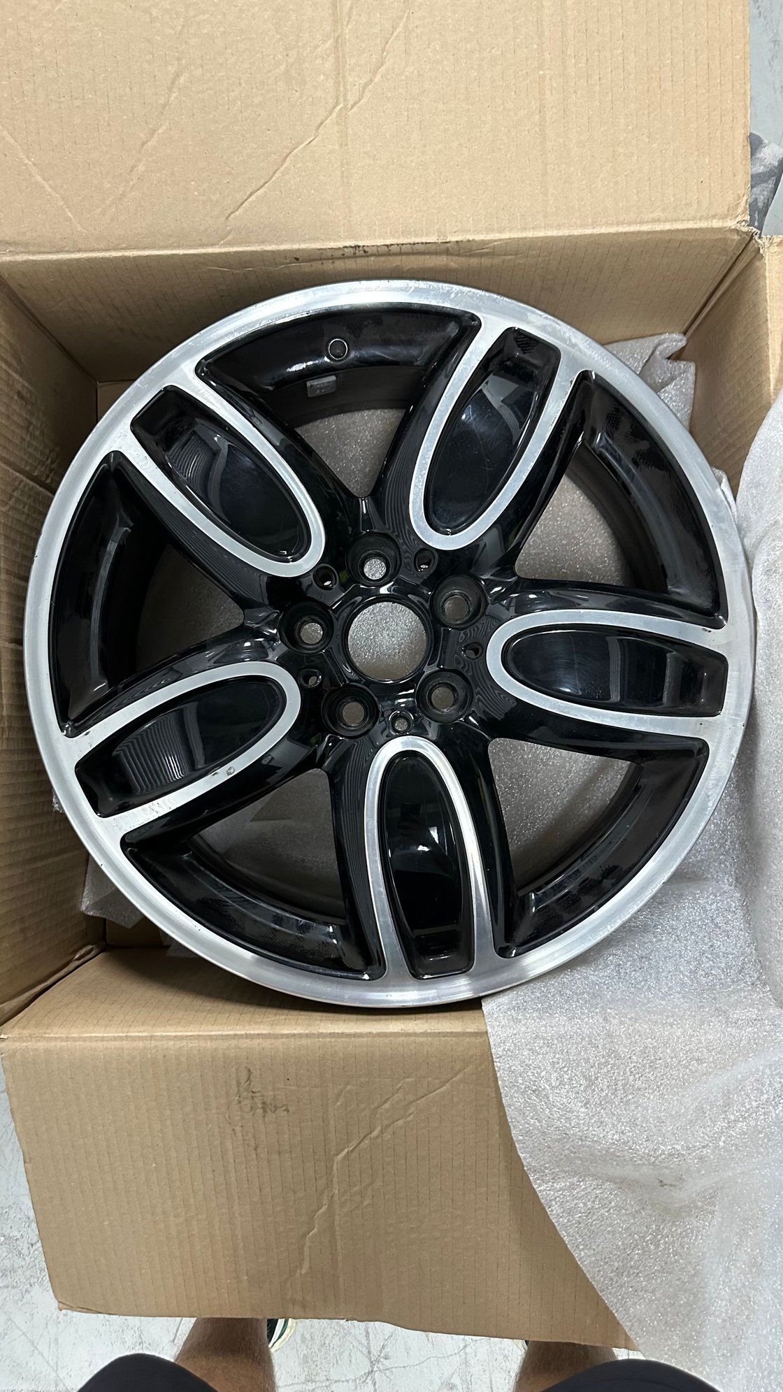 Wheels and Tires/Axles - 1x MINI Cup Spoke 509 Wheel - Used - 2014 to 2024 Mini F56: Mini Hatch/Hardtop - 2014 to 2024 Mini F55: 5-door Hatch - Miami, FL 33133, United States