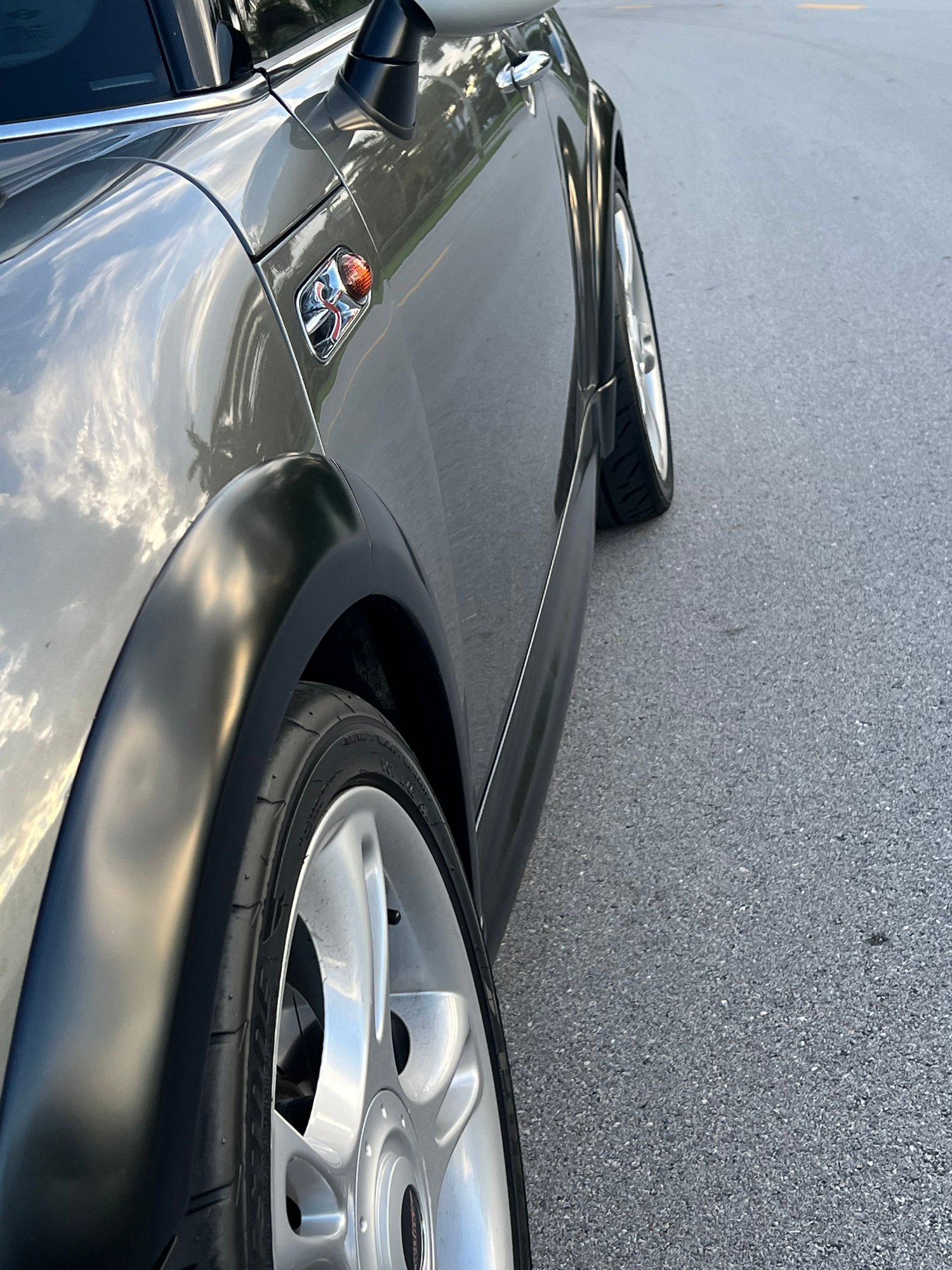 2002 Mini R53: "Mk I" Mini Cooper S - 2002 MINI R53 64k miles with lots of JCW parts - Used - VIN WMWRE33402TD52747 - 64,400 Miles - 4 cyl - 2WD - Manual - Coupe - Gray - Hollywood, FL 33019, United States