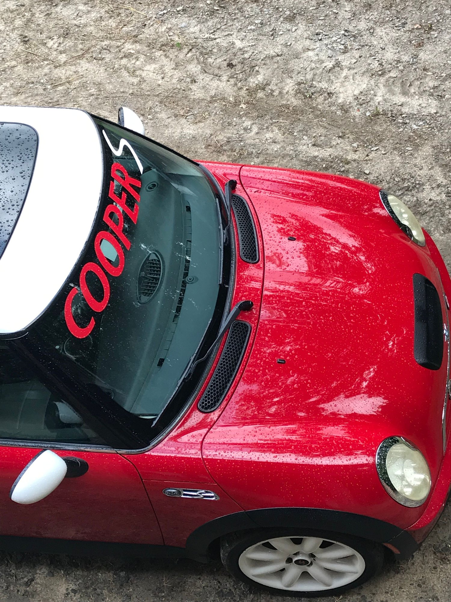 2004 Mini R53: "Mk I" Mini Cooper S - 2004 MINI Cooper S for sale - Used - VIN WMWRE33454TD75394 - 179,350 Miles - 4 cyl - 2WD - Manual - Hatchback - Red - Cocoa, FL 32927, United States