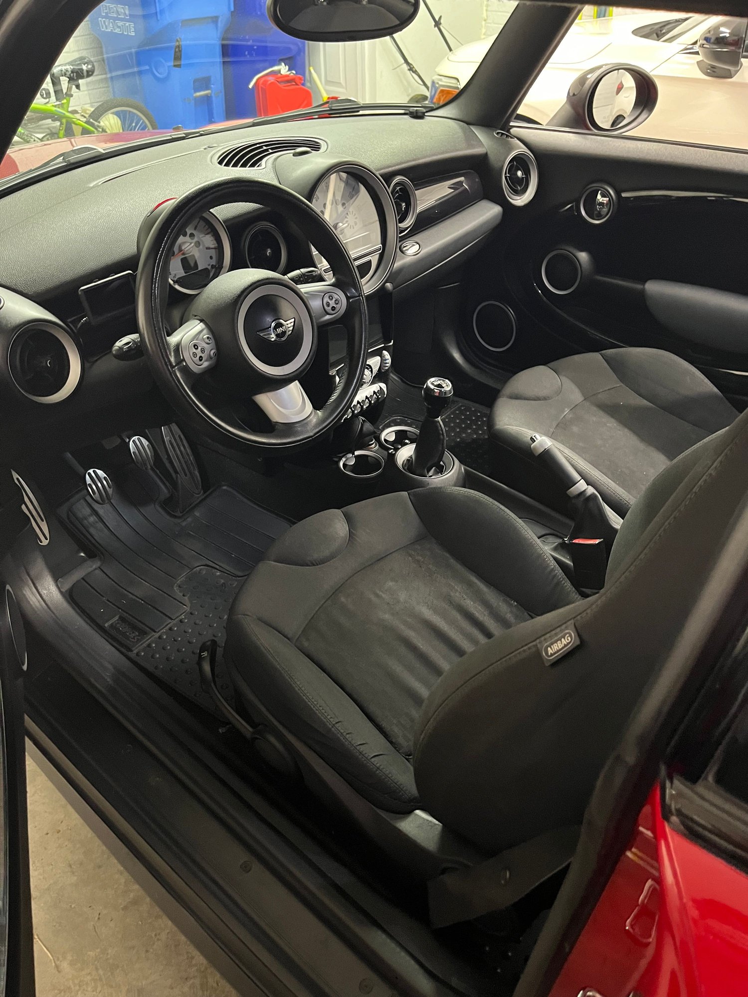 2007 Mini R56: "Mk II" Mini Hatch/Hardtop range - 2007 Mini Cooper S - Used - VIN WMWMF735X7TT85248 - 120,600 Miles - 4 cyl - 2WD - Manual - Hatchback - Red - York, PA 17402, United States
