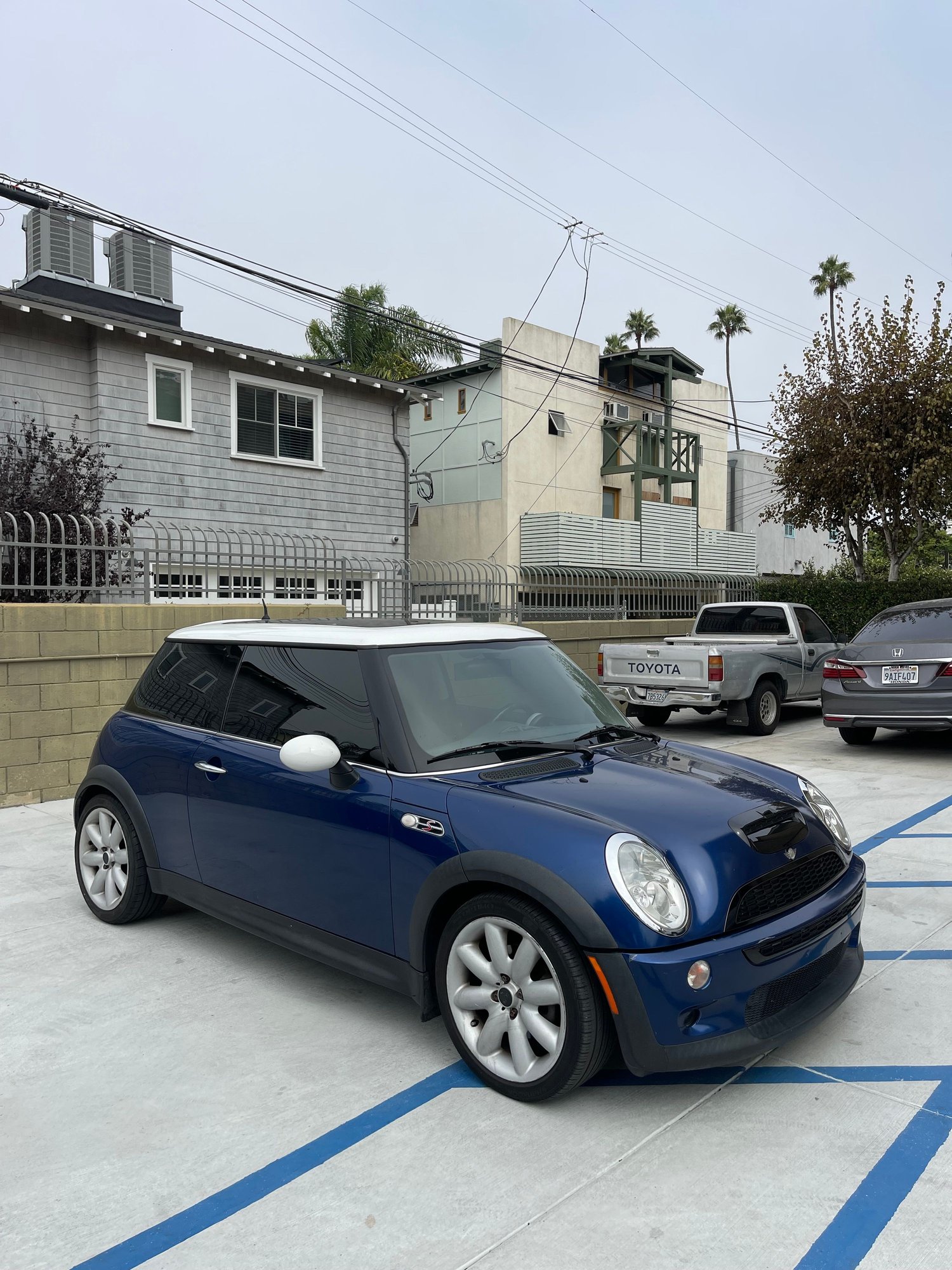 2004 Mini R53: "Mk I" Mini Cooper S - 2004 MCS w/ JCW Kit - Used - VIN WMWRE33414TD81161 - 70,000 Miles - 4 cyl - 2WD - Manual - Coupe - Blue - Venice, CA 90291, United States