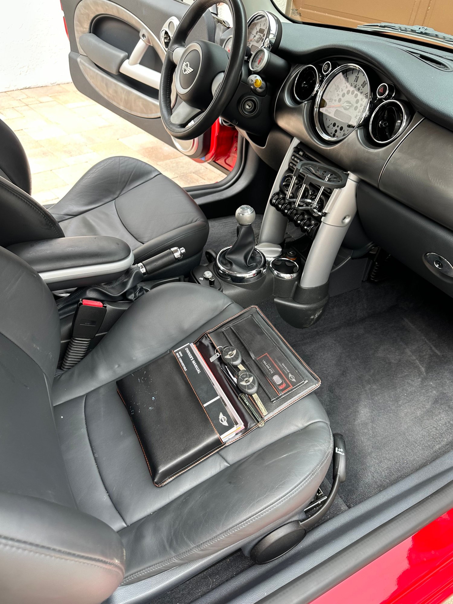 2006 Mini R53: "Mk I" Mini Cooper S - Mini Cooper S 2006 - Used - VIN WMWRE335X6TL15913 - 59,200 Miles - 4 cyl - 2WD - Manual - Coupe - Red - St. Petersburg, FL 33715, United States