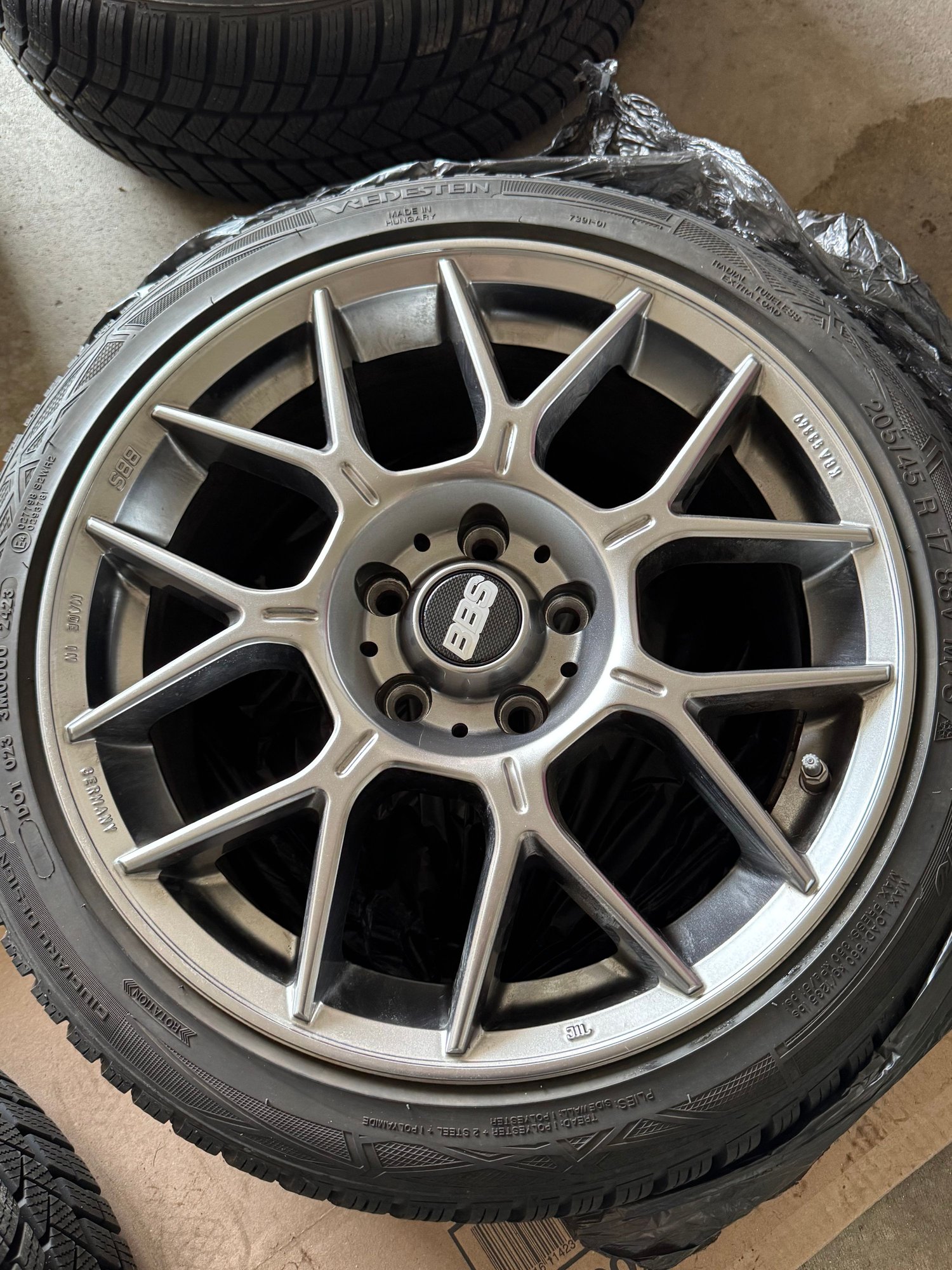 Wheels and Tires/Axles - 17" BBS XR Winter Wheels with Tires - Used - 2014 to 2024 Mini F56: Mini Hatch/Hardtop - 2014 to 2024 Mini F55: 5-door Hatch - 2015 to 2024 Mini F54: Mini Clubman - Buffalo, NY 14221, United States
