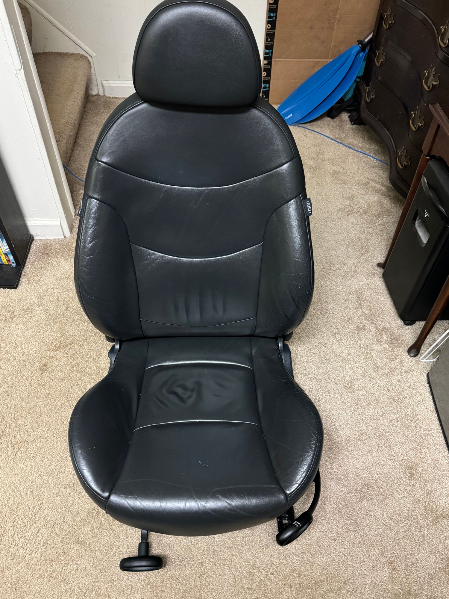 Interior/Upholstery - Gen 1 Black leather driver side seat - Used - 2002 to 2006 Mini R53: "Mk I" Mini Cooper S - 2002 to 2008 Mini R52: "Mk I" Mini Convertible - Cincinnati, OH 45255, United States