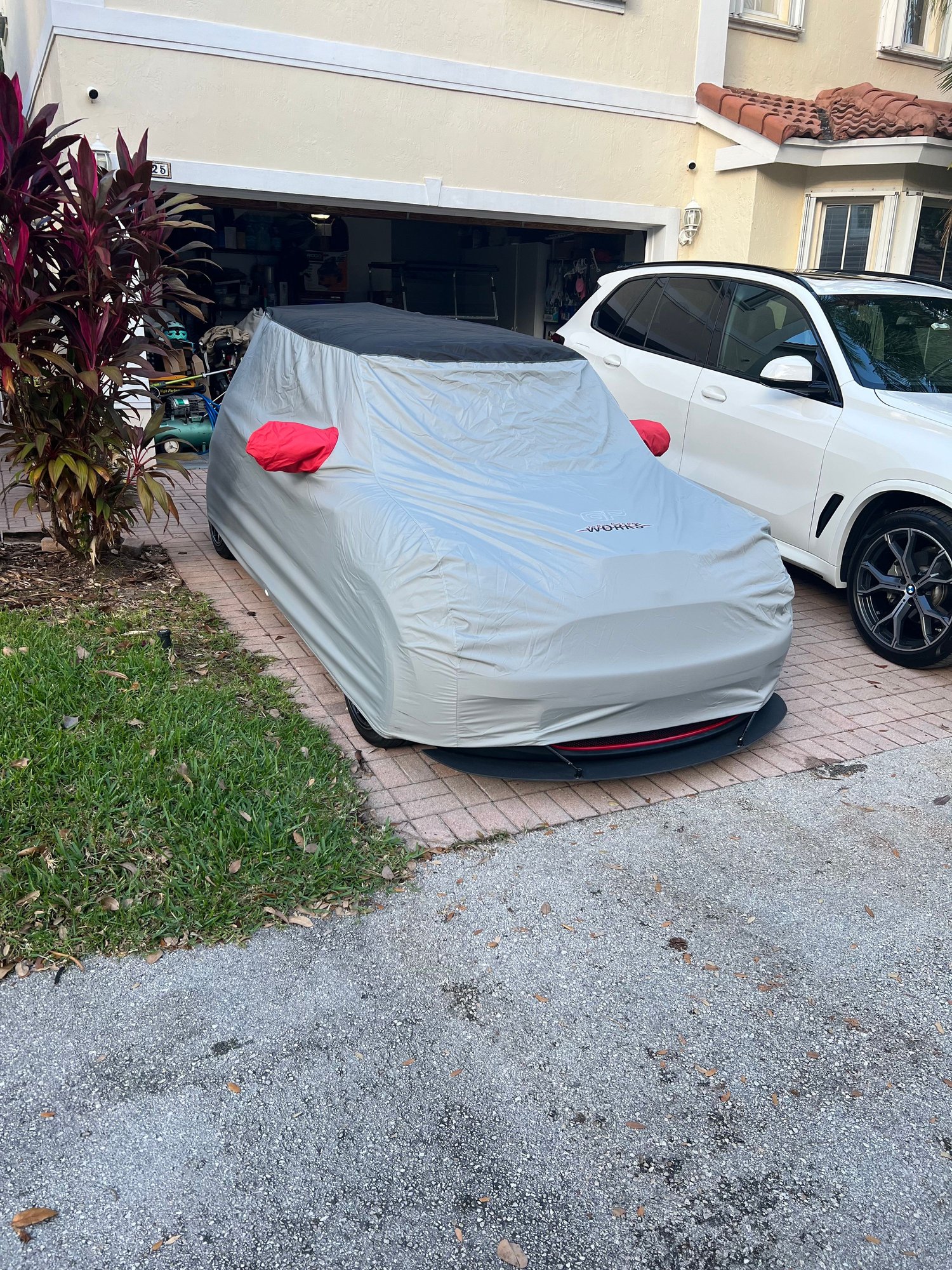 Miscellaneous - GP2 outdoor cover. Used 3 times - Used - 2007 to 2013 Mini R56: "Mk II" Mini Hatch/Hardtop range - Hollywood, FL 33019, United States