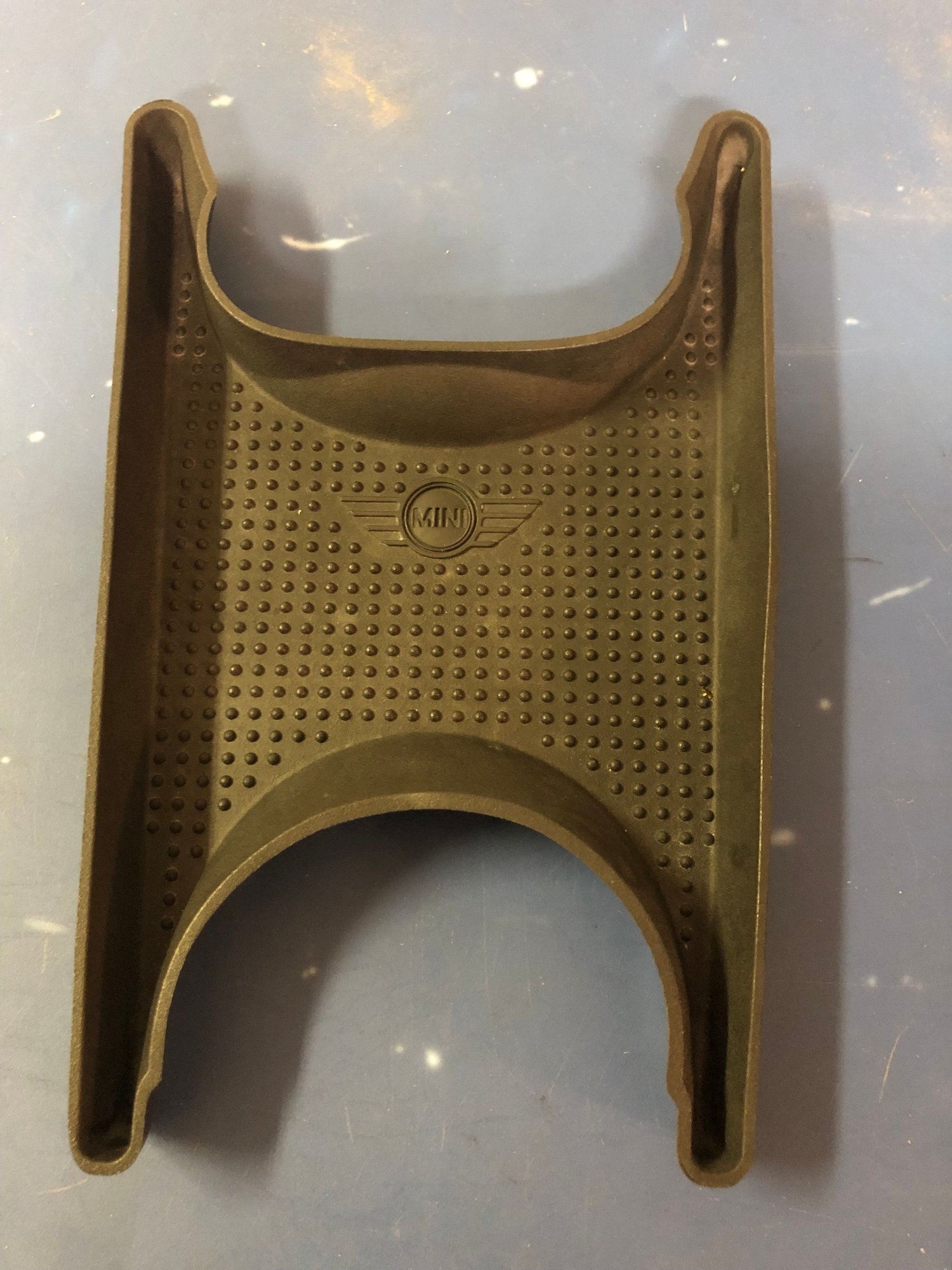 Interior/Upholstery - 2002-2004 Mini Cooper R50 R53 Center Console Rubber Oddments Tray OEM - Used - 2002 to 2004 Mini Cooper - Austin, TX 78738, United States
