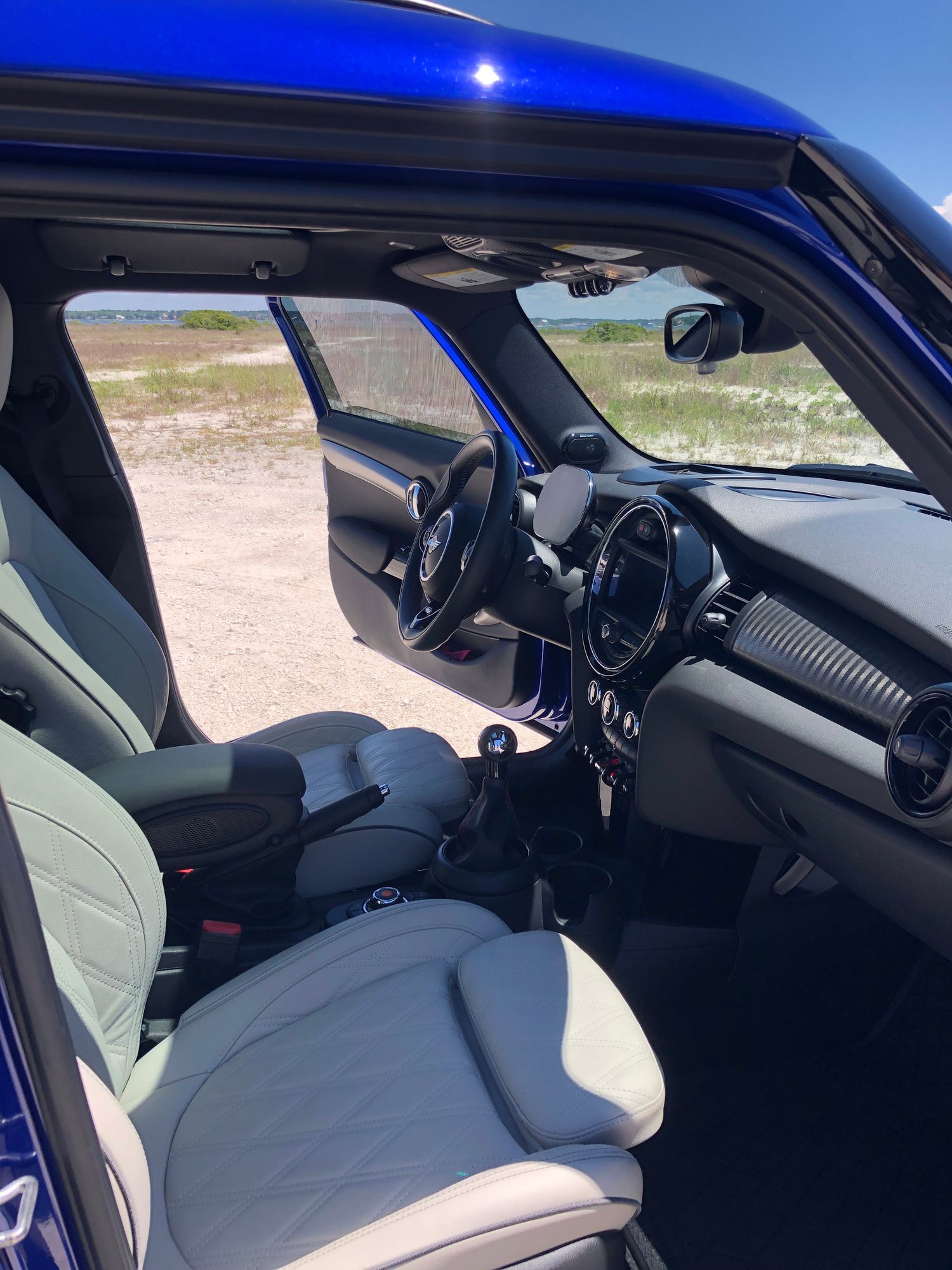 2021 Mini F55: 5-door Hatch - 2021 MINI Cooper S 4-dr hardtop 6-spd manual - Used - VIN WMWXU9C01M2P46466 - 16,000 Miles - 4 cyl - 2WD - Manual - Hatchback - Blue - Navarre, FL 32566, United States