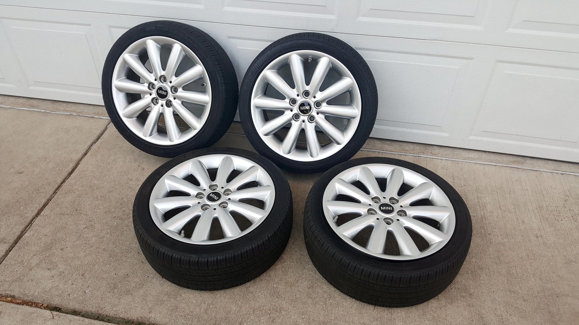 Wheels and Tires/Axles - MINI 'Cosmos' 17x7 Wheel Set (old tires included) 5x112 - Used - 2016 to 2020 Mini F55: 5-door Hatch - 2016 to 2020 Mini F56: Mini Hatch/Hardtop - Wheaton, IL 60187, United States